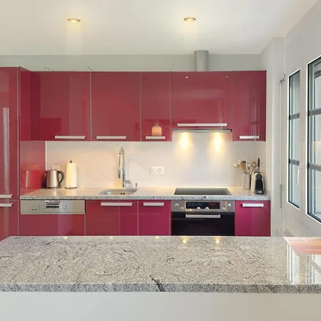 With Mattress In Living * 베른